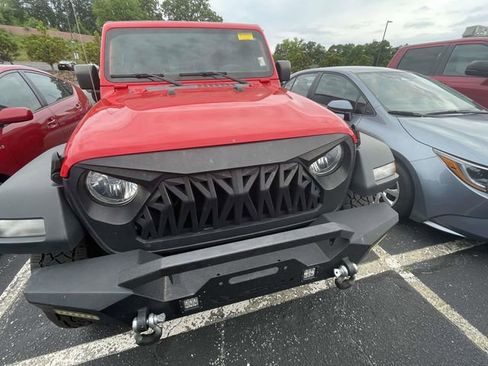 Used 2022 Jeep Wrangler Unlimited Sport AWD/4WD image 2