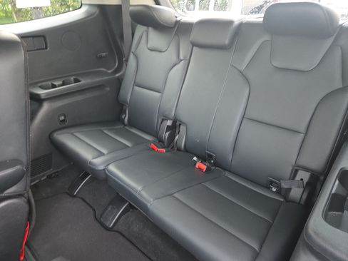 Used 2022 Kia Telluride EX w/ EX Premium Package AWD/4WD image 11