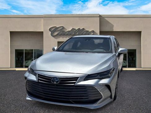 Used 2021 Toyota Avalon Limited w/ Advanced Safety Package FWD image 12