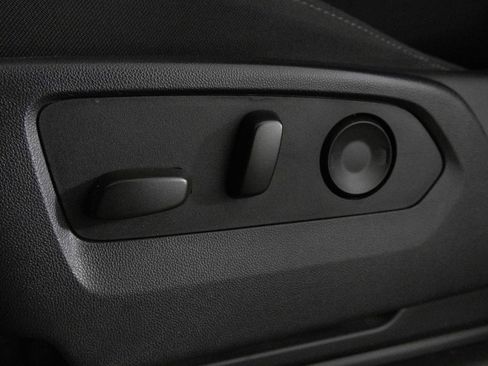 Certified 2023 Chevrolet Silverado 1500 LT image 18