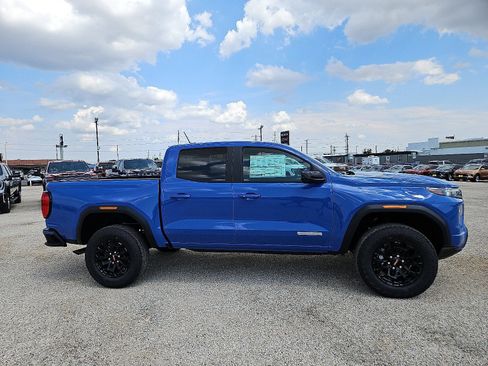 New 2026 GMC Canyon Elevation w/ Convenience Package image 6