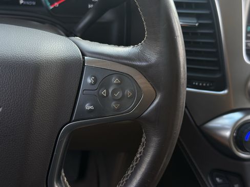 Used 2016 Chevrolet Suburban LTZ RWD image 19