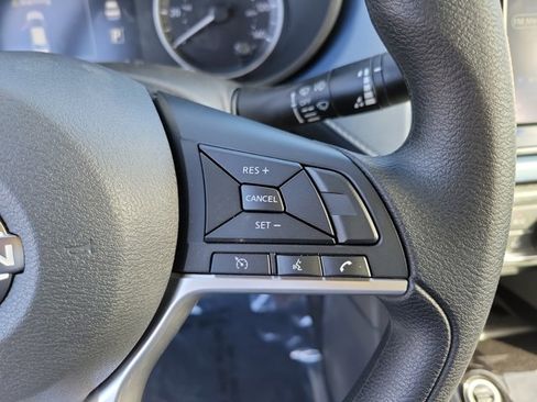 Used 2025 Nissan Versa SV w/ Trunk Package FWD image 23