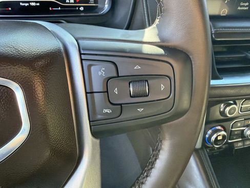 Used 2024 GMC Yukon XL SLT w/ SLT Luxury Package image 27