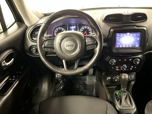 Used 2020 Jeep Renegade Altitude AWD/4WD image 17