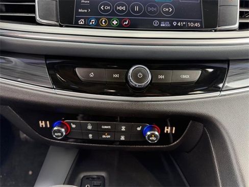 Used 2020 Buick Enclave Essence w/ Sport Touring Edition image 16