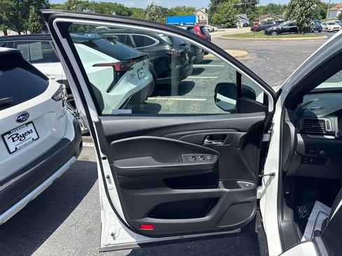 Used 2020 Honda Passport Sport image 19