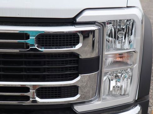 New 2025 Ford F550 4x4 SuperCab Super Duty w/ XL Chrome Package image 13