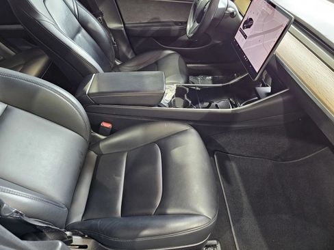 Used 2018 Tesla Model 3 AWD/4WD image 7