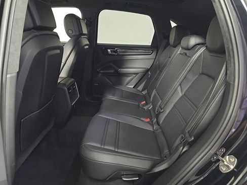 Certified 2021 Porsche Cayenne GTS AWD/4WD image 15