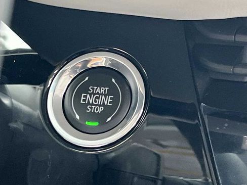 New 2025 Buick Envision Avenir image 5