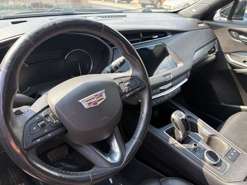Used 2019 Cadillac XT4 Premium Luxury w/ Enhanced Visibility Package AWD/4WD image 9