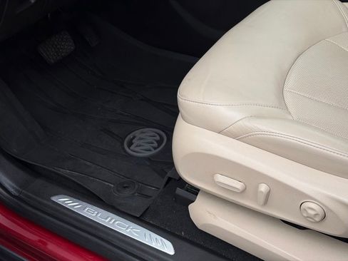 Used 2020 Buick Envision Essence w/ Experience Buick Package image 13