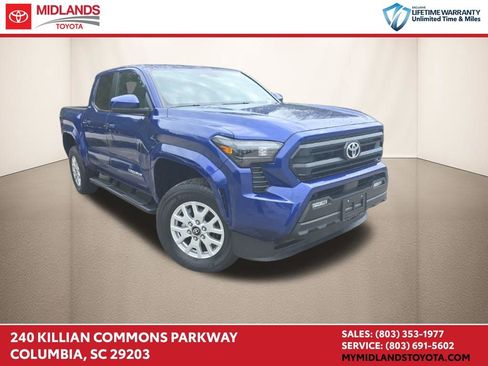 Used 2025 Toyota Tacoma SR5 image 1