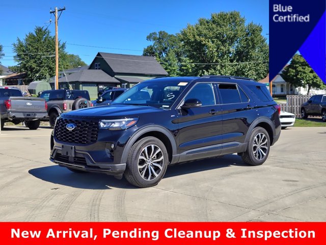 Certified 2025 Ford Explorer ST-Line AWD/4WD image 1