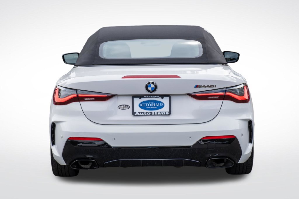 Used 2022 BMW M440i Convertible w/ Premium Package RWD image 37