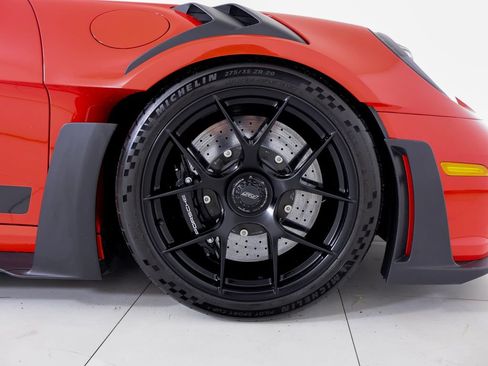 Certified 2025 Porsche 911 GT3 RS RWD image 36