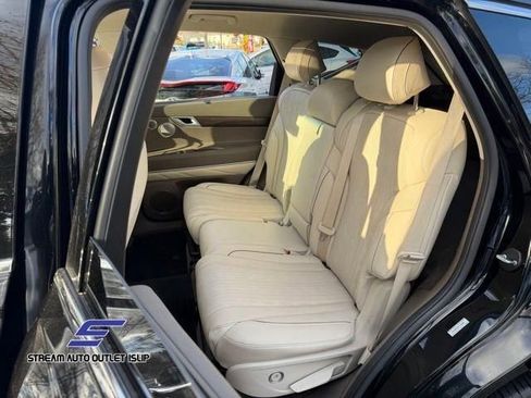 Used 2024 Genesis GV80 2.5T w/ Advanced Package image 32