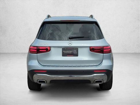 New 2026 Mercedes-Benz GLB 250 image 8