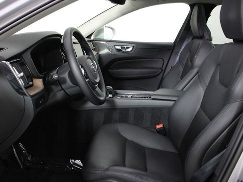Certified 2023 Volvo XC60 T8 Plus AWD/4WD image 31