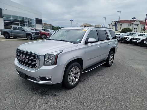 Used 2019 GMC Yukon SLT RWD image 3