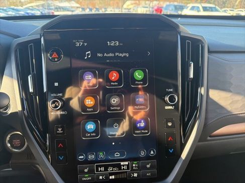 Used 2025 Subaru Forester Sport image 34