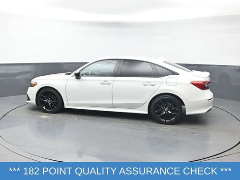 Used 2023 Honda Civic Sport image 4