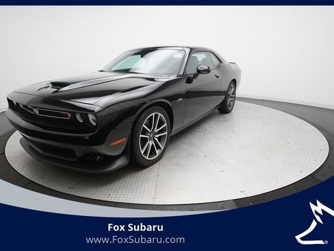 Used 2023 Dodge Challenger R/T w/ Plus Package image 1