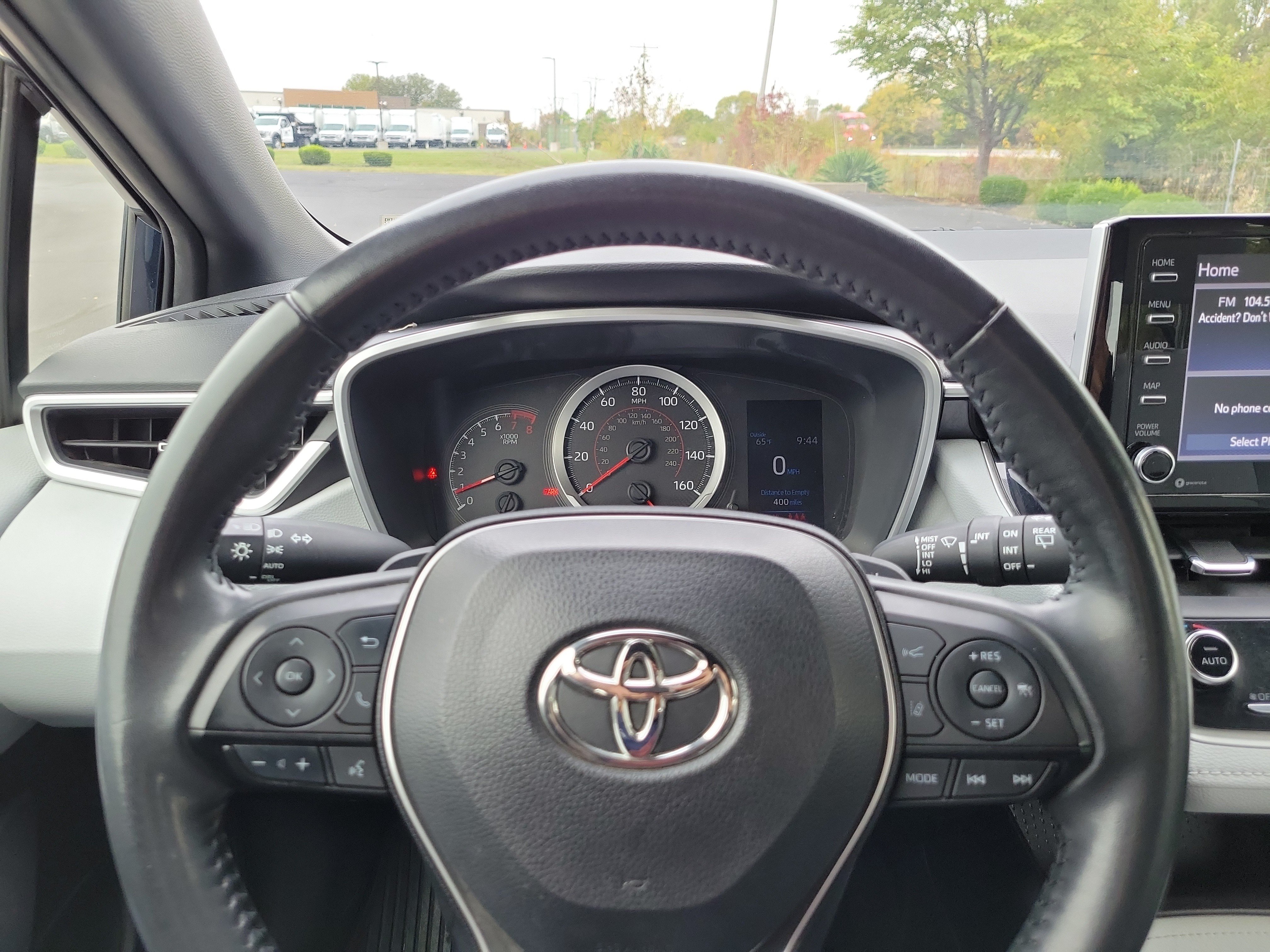 Used 2022 Toyota Corolla SE w/ SE Preferred Package FWD image 22