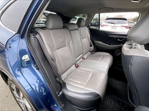 Used 2022 Subaru Outback Limited image 29