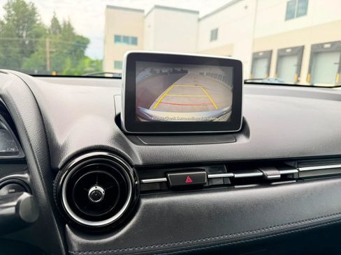 Used 2017 Toyota Yaris iA FWD image 14