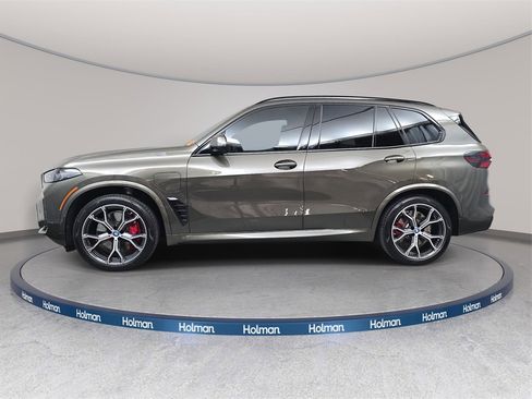 Used 2025 BMW X5 xDrive50e w/ M Sport Package image 9
