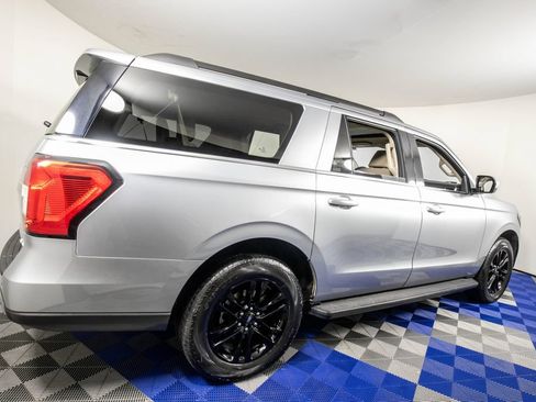 Used 2024 Ford Expedition Max XLT RWD image 4