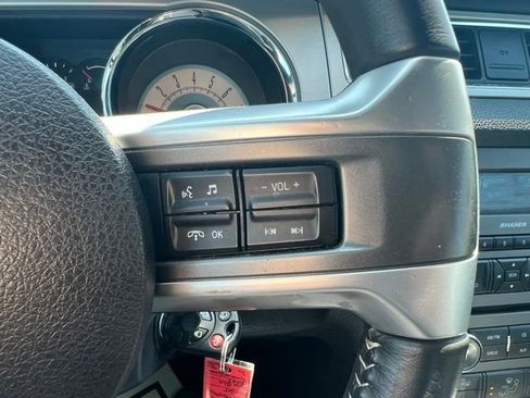 Used 2010 Ford Mustang GT RWD image 15