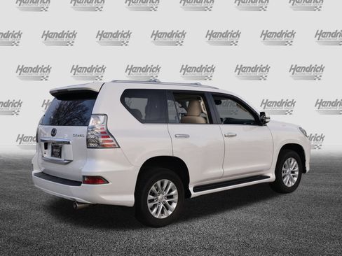 Used 2022 Lexus GX 460 Premium w/ Premium Package image 9