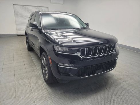 Used 2023 Jeep Grand Cherokee 4WD 4xe w/ Luxury Tech Group II image 13