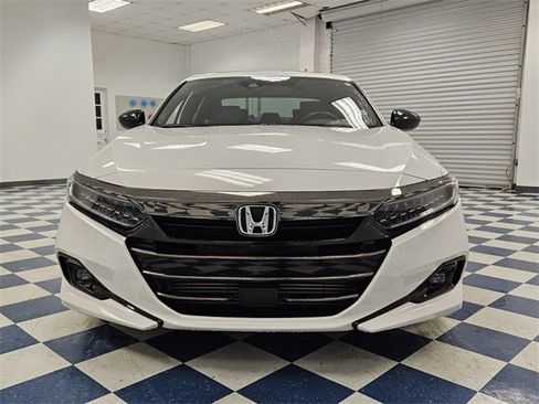 Used 2021 Honda Accord Sport image 2