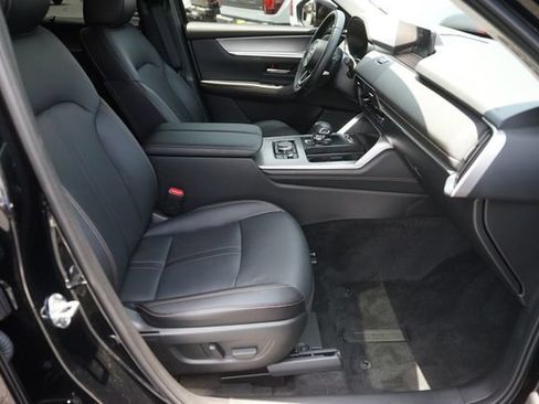 Used 2026 MAZDA CX-70 3.3 Turbo w/ Preferred Package AWD/4WD image 19
