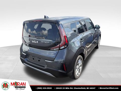 Used 2025 Kia Soul LX w/ LX Technology Package FWD image 3
