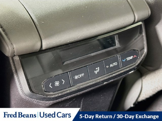 Used 2022 Toyota Highlander LE AWD/4WD image 29