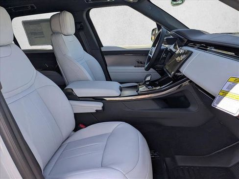 New 2026 Land Rover Range Rover Sport SE AWD/4WD image 17
