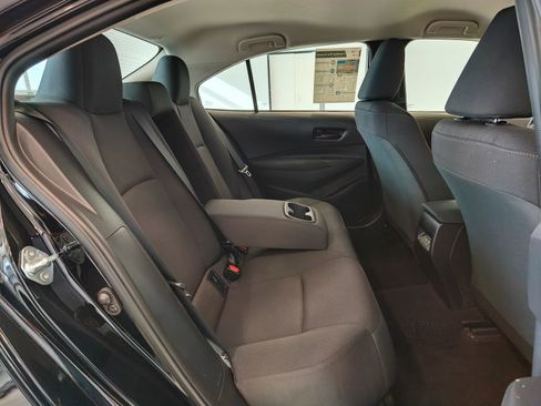 Used 2025 Toyota Corolla LE image 14