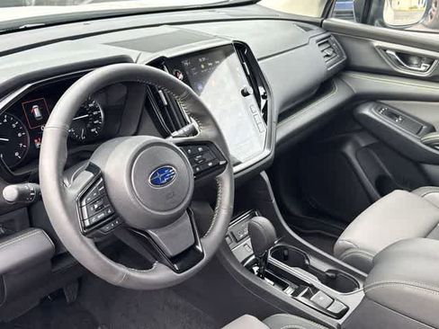 Certified 2025 Subaru Ascent Onyx Edition w/ Onyx Package AWD/4WD image 2
