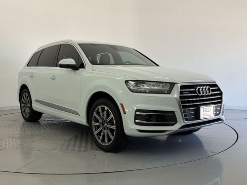 Used 2017 Audi Q7 3.0T Premium Plus w/ Premium Plus Package AWD/4WD image 7