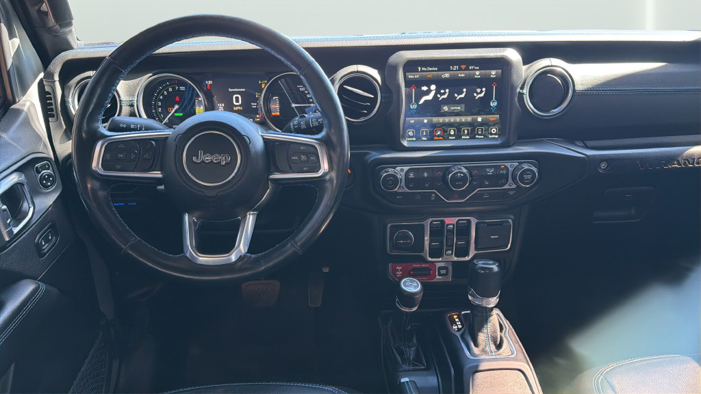 Used 2023 Jeep Wrangler Unlimited Rubicon 4xe w/ Cold Weather Group AWD/4WD image 22