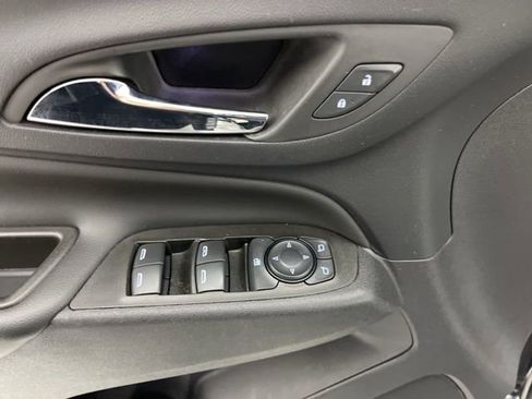 Used 2023 Chevrolet Equinox LT w/ LPO, Floor Liner Package image 32