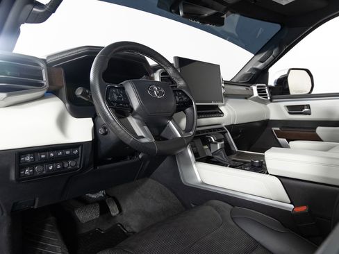 Used 2023 Toyota Sequoia Capstone image 14