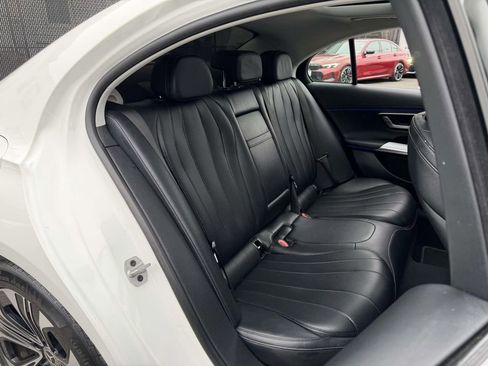 Used 2025 Mercedes-Benz E 350 4MATIC Sedan image 13