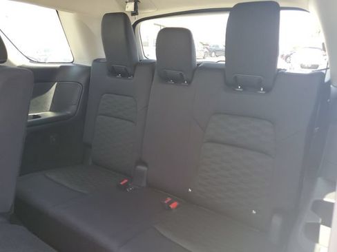 Used 2024 Nissan Pathfinder SV FWD image 13
