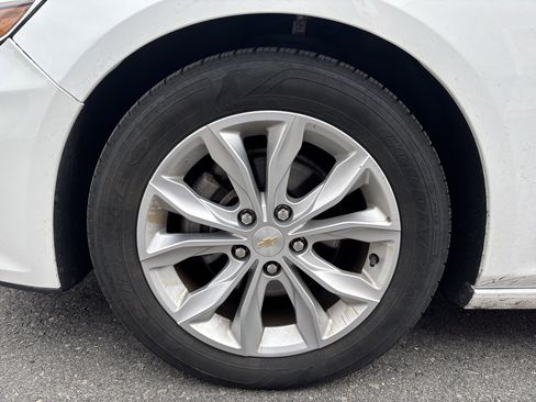 Used 2023 Chevrolet Malibu LT image 11